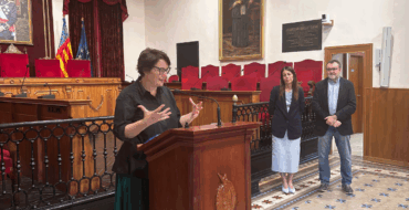 Un reportaje sobre el destino de la ropa usada recibe el VI Premio Vicente Verdú de Periodismo e Innovación