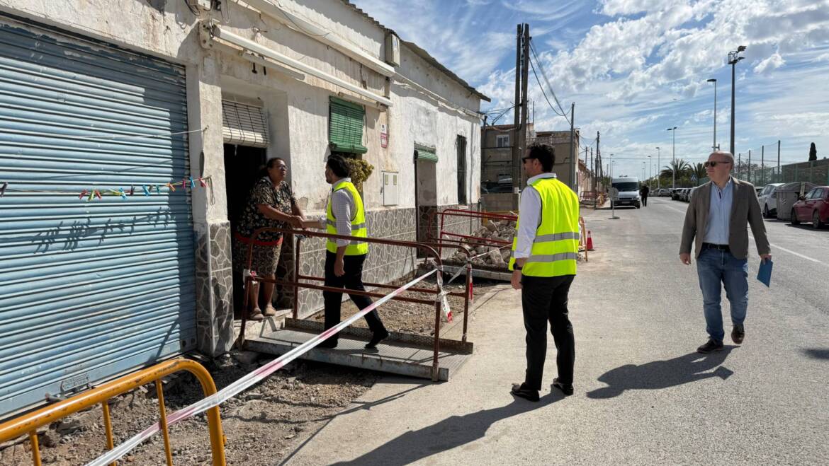 Comienzan las obras para mejorar la accesibilidad y garantizar la permanencia de vecinos en la calle Piaña