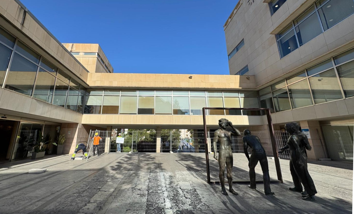 Comienzan los trabajos de reurbanización en el entorno del Mercado Central (2)