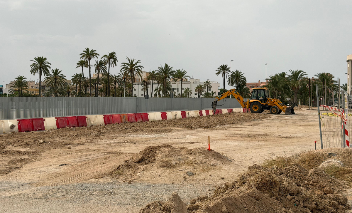 COMIENZAN LAS OBRAS DE REURBANIZACIÓN DEL ENTORNO DEL ESTADIO MARTÍNEZ VALERO (1)