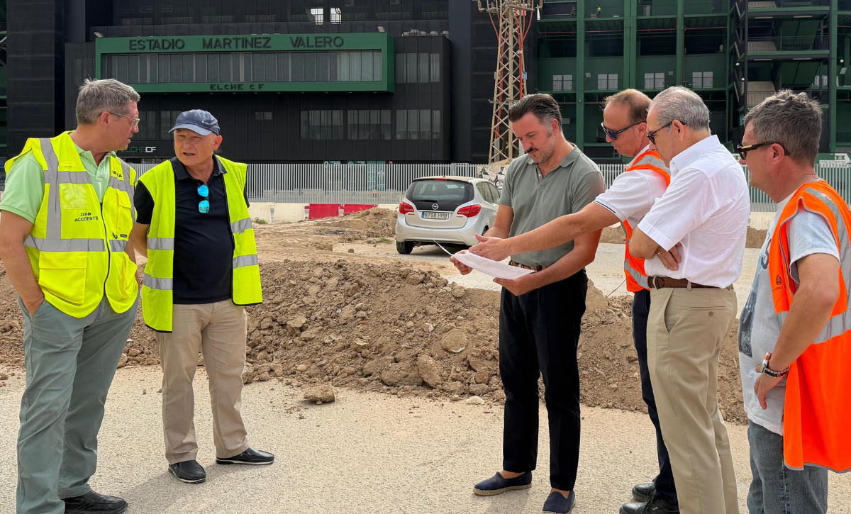 COMIENZAN LAS OBRAS DE REURBANIZACIÓN DEL ENTORNO DEL ESTADIO MARTÍNEZ VALERO