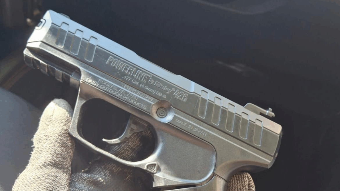Detenido por amenazar a varias personas con un arma de fuego