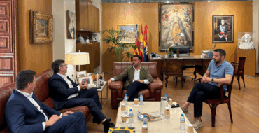El Ayuntamiento y la CEV refuerzan su colaboración para impulsar el desarrollo económico en Elche