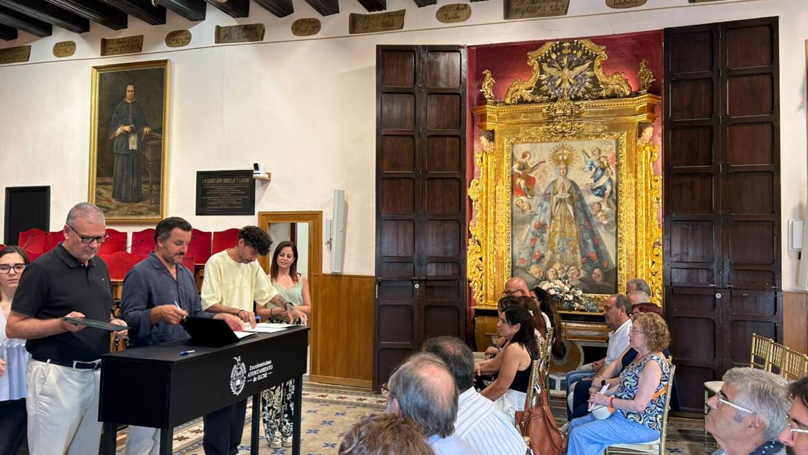 Elche firma convenios con doce entidades festeras por valor de más de 400.000 euros