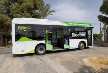 Elche inicia las pruebas para llevar el autobús urbano a las pedanías del norte