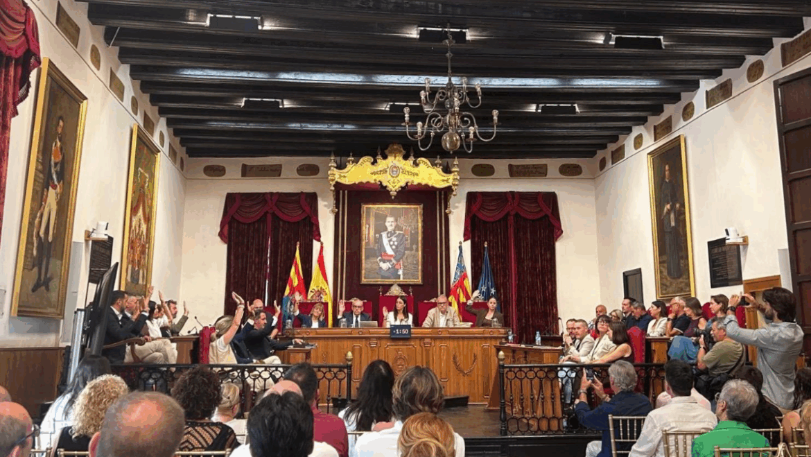El Ple d’Elx mostra la seua solidaritat i suport al poble de Ceuta