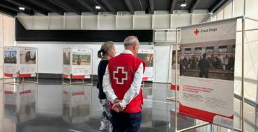 Elche acoge la exposición ‘Los límites de la guerra’ de Cruz Roja sobre conflictos armados