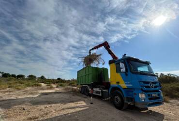 Elche refuerza la limpieza de los barrancos ante posibles episodios de lluvias