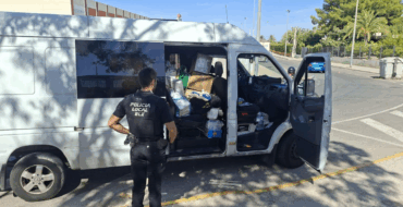 La Policia Local immobilitza una furgoneta amb aliments peribles sense refrigerar