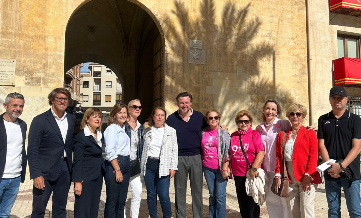 Elche Demands Public Healthcare Equity for Breast Cancer Patients