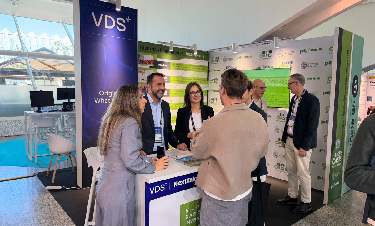 elche-participa-en-el-congreso-tecnologico-valencia-digital-summit-2026-para-atraer-inversion-foto-2