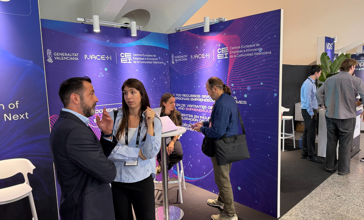 elche-participa-en-el-congreso-tecnologico-valencia-digital-summit-2026-para-atraer-inversion-foto-6
