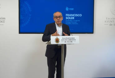 Elche reduce la tasa de basura a la mayoría de recibos