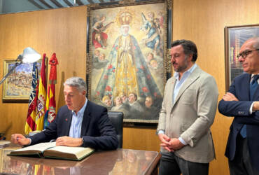 Elche y Badalona estrechan lazos y reivindican las raíces que las unen
