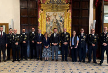 La Plaza de Baix acoge el acto del patrón de la Policía Nacional por la festividad de Los Ángeles Custodios