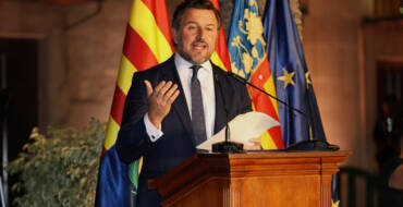 Pablo Ruz reivindica reformas en educación, impuestos, liberalización del suelo para viviendas y separación de los poderes del Estado