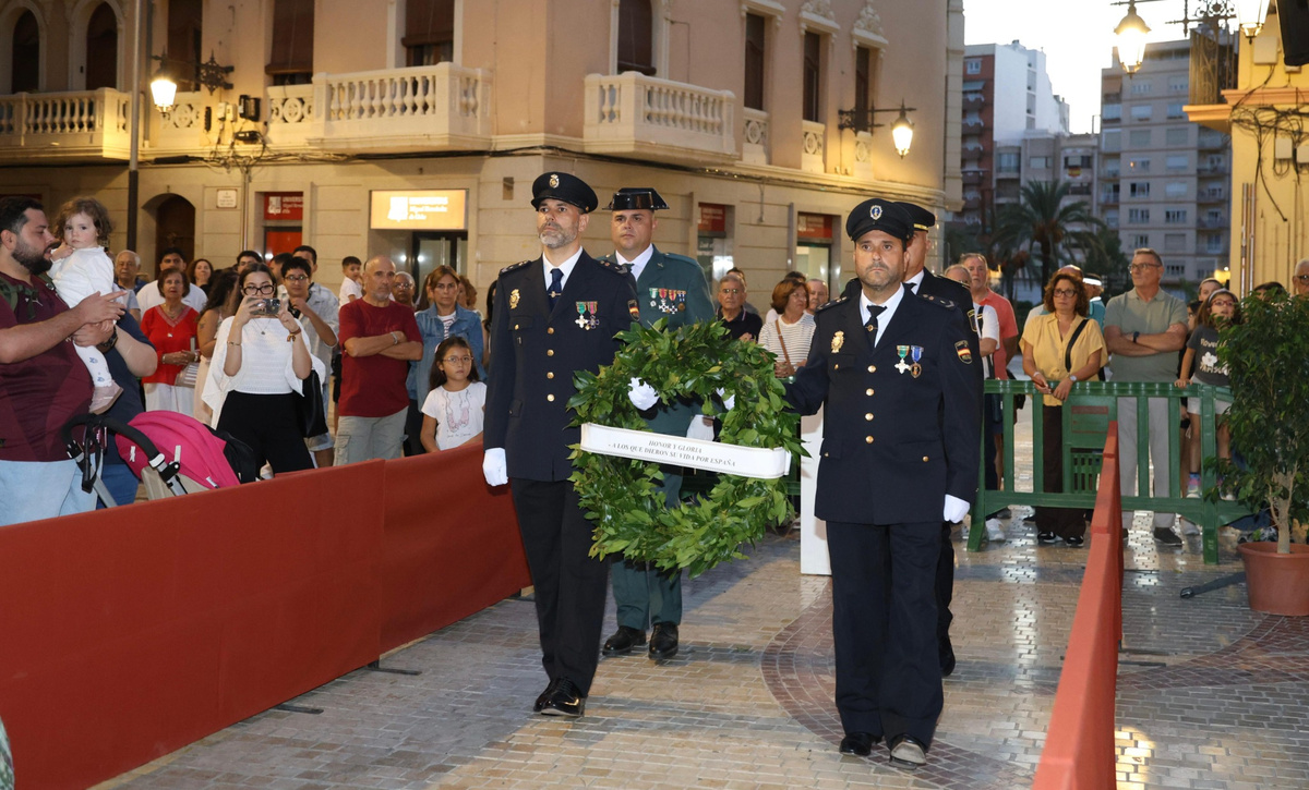 pablo-ruz-reivindica-reformas-en-educacion-impuestos-liberalizacion-del-suelo-para-viviendas-y-separacion-de-los-poderes-del-estado-foto-3